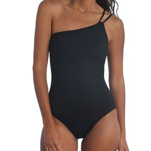 Elegant Black One-Shoulder Swimsuit